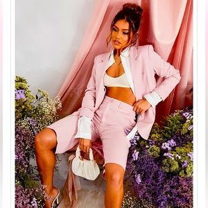 PLT Pale Lilac Oversized Shoulder Pad Suit Blazer
Bundle and let’s make a deal